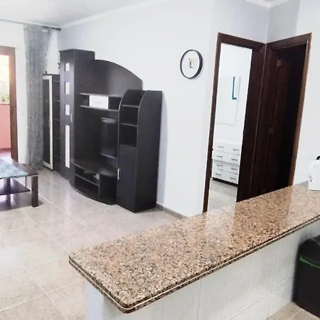 Cristianos 2bdr Near The Wifi *